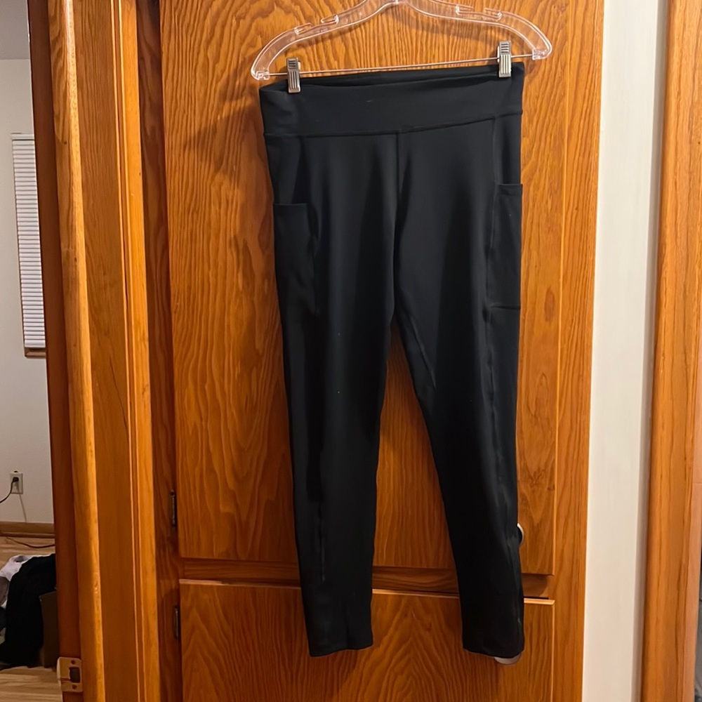 Aero Leggings with side pockets